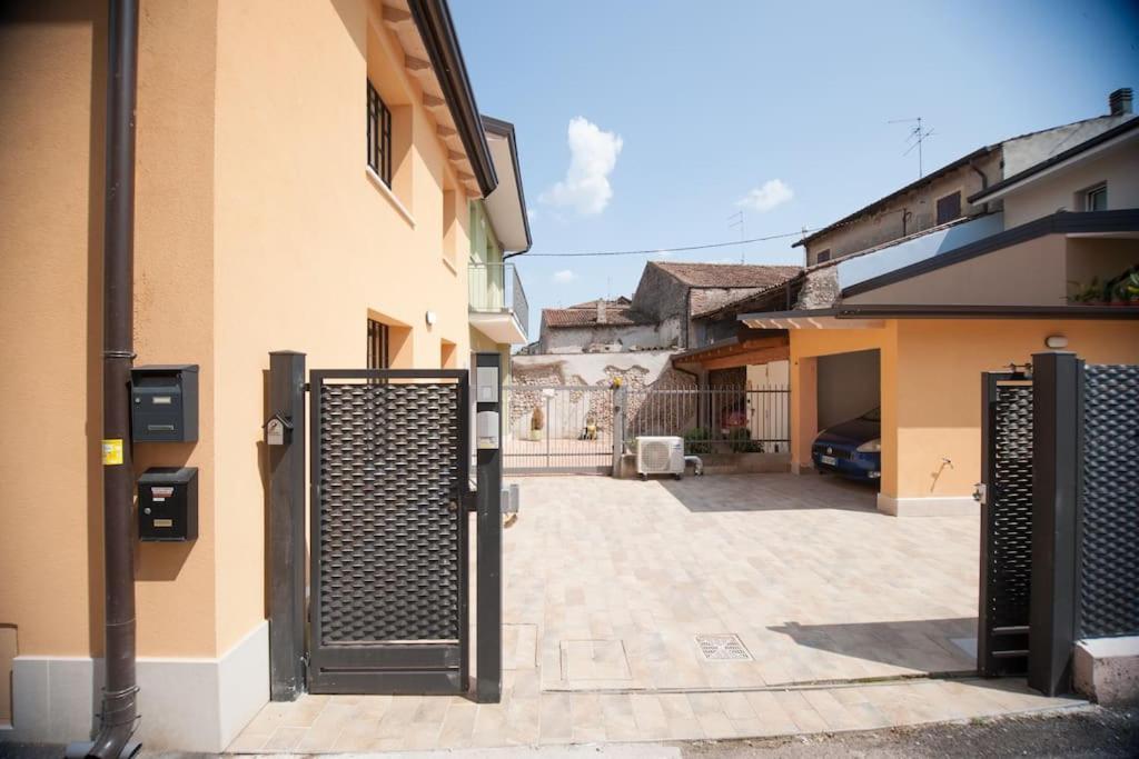Casa Gemma - Big Family House With Free Parking Apartman San Giovanni Lupatoto Kültér fotó